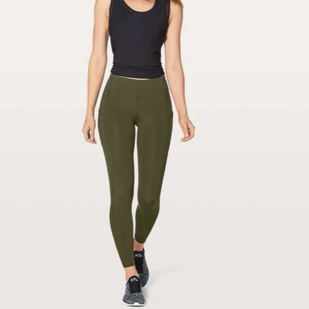 Lululemon sz 2 Speed Up Tight DWR 28